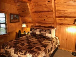 Rivers Bend Cabin, Stunning Caddo River & Ouachita Mountain Views - Image 2