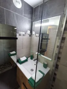 Exceptional SEA VIEW - Jacuzzi - Garden - Air conditioning - Fiber at CAP ESTEREL - Image 3