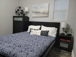 Cozy 4 Bedroom Home Away from Home - Image 5