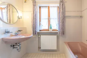 Familienfreundliche Ferienwohnung in Mitten der Berge - Image 2