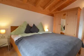 Cozy vacation home with a fireplace, balcony, and garden near Lechbruck am See - Image 4