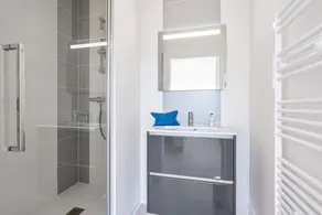 Beautiful 8-Person Family Duplex - Image 4