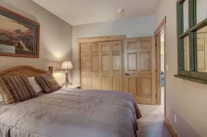 8757 Trappers Crossing 1 Bedroom Townhouse by RedAwning - Image 5