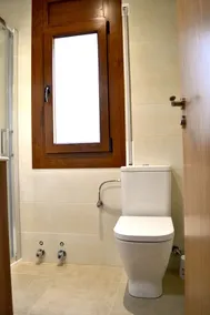 Family and central apartment - Image 2