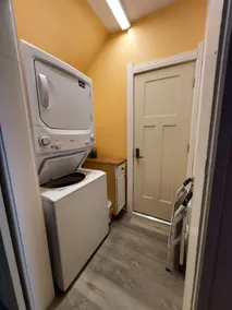 Untere 2 BR Tante Rose's Place Monroe MI - Image 3