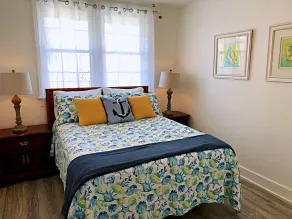 Jacksonville Beach Retreat 2A - Image 4