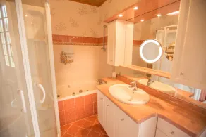 Domaine de Bardenat-Le Gîte du \"Houx\" in Marquay - Image 2