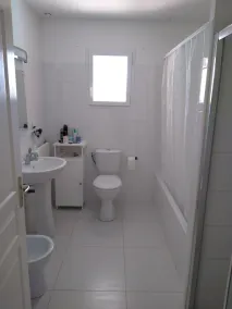 Voll ausgestattete charmante Villa mit Grill und privatem Pool - Image 2
