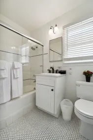Malibu Carbon Beach Oceanfront Suite Three - Image 3
