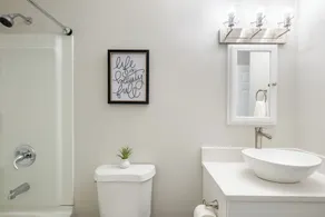 Modern Stunning SouthPark/Cotswold Home! - Image 4