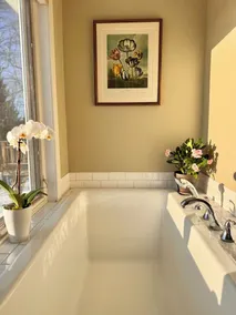 Mountain-view House ~ Mins To Middlebury, Flex Cancellation Policy - Image 3