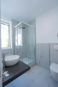 Doppelzimmer mit Dusche und WC - Image 2