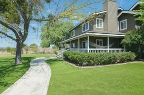 Vinyl Vineyards Farmhouse - pool, hot tub, Paso Robles wine country, sleeps 12 - Image 5