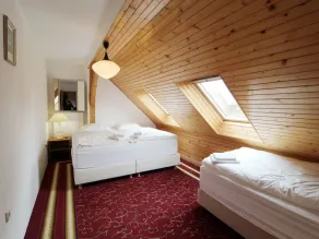 Maravillosa casa de vacaciones privada para 11 personas con WIFI, TV, patio y mascotas permitida - Image 5