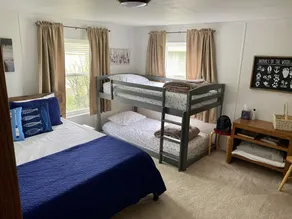 Cozy family & pet friendly lake home, great reviews & rates - Image 5