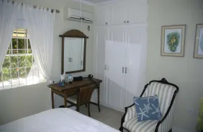  luxury apartment with plunge pool, (sole use) terrace and sea views - Image 3
