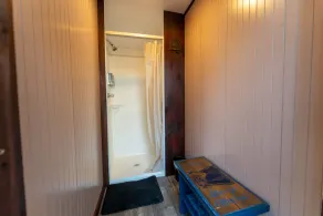Adorable Cabin with stunning lake views & Now featuring AC Wi-FI and TV access - Image 4