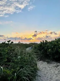 ~ Private Beach Access! ~ East A1A ~~ Sun, Sea, Pool, Relax! - Image 5