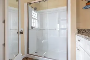 Duplex rénové face à l'océan et magnifiquement décoré - Image 5