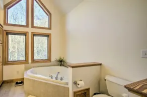 Welcome to Winterhaven!  5BR/4BA .5mi from lodge! - Image 4
