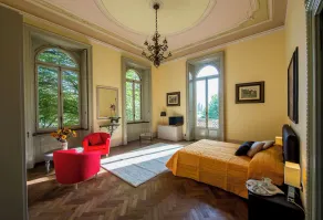 Villa in pure Art Nouveau style with swimming pool and park - Image 4