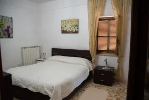 South Rome. 3 bed Villa. Heated pool,  open May to Oct air cond, mountain view.  - Image 4