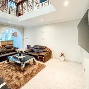 Cosy bedroom near downtown Accra - Image 4