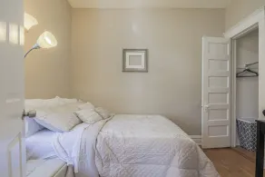 Charming One Bed with Office near Chicago - Image 4