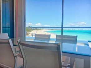VIP Beachfront - Large & Luxurious - End Unit - Image 5
