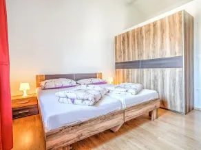 Herrliche Wohnung mit  W-LAN, Klimaanlage, Pool, TV, Terrasse und Haustiere erlaubt - Image 3