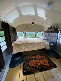 Vintage Groove Bird Bus - Image 3