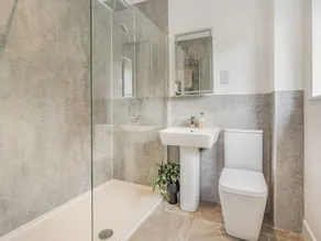An eco home with a minimalist and modern finish. - Image 3