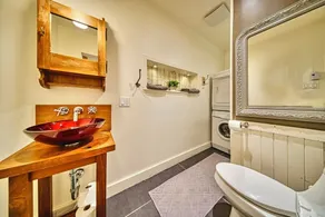 Perfect Winter Weekend Loft in the ❤️ of the Eastern Townships - Image 3