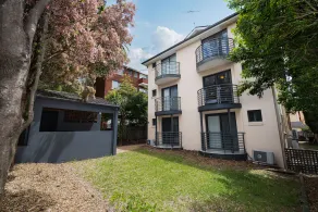 Fully Furnished and Equipped 2 Bedroom Unit in Hornsby - Image 5