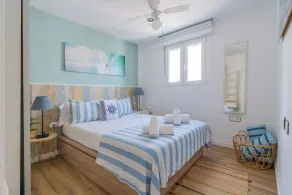 Five minutes walking distance to Malvarrosa beach. Valencia City - Image 5