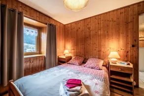 Appartamento \"Chez Les Charles\" con vista montagne, terrazza privata e Wi-Fi - Image 4