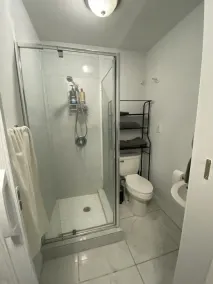 Amazing studio with parking on premises - Image 2