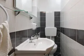Hidden Villa **** With Private Pool In Peaceful Area - Image 2
