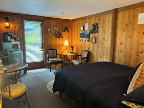 Eagle Cottage Room near Olympic National Park - Image 5