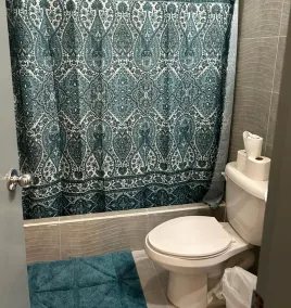 Newly renovated 2bdr/1bath - Image 2
