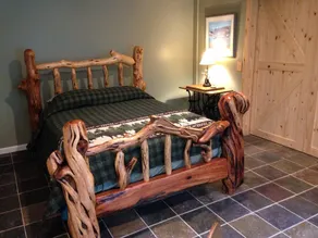 Lake front Custom Log home .Kayaks Loons Bald eagles fox & turkeys included. - Image 3