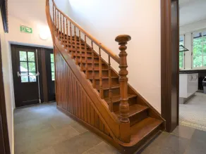 Vintage Villa with Hot Tub & Infrared Sauna in Ardennes - Image 3