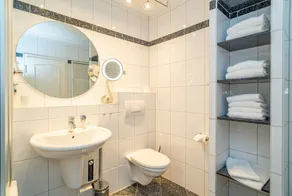 App. Störtebeker App. 16 - Close to the beach & right in the city center. Vacation apartment for - Image 3