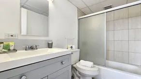 Waikiki Studio Apartment with great Ala Wai Canal Views - Image 2