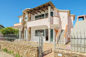 Maison de vacances 'Limpiddu 6' avec vue sur les montagnes, jardin commun et balcon - Image 5