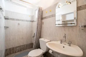 Holiday Home 'Naxos Family House In Vivlos' with Sea View, Wi-Fi and Air Conditioning - Image 3