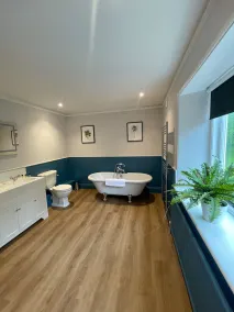 A beautifully renovated 5 Bedroom House with outdoor space and private Garden - Image 2
