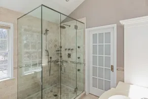 4 BR / 4 BA in der Nähe von East Hampton und Sag Harbor Villages - Image 3