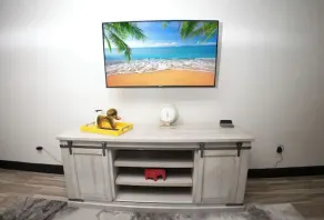 Tropical Oasis Retreat Pool/Jacuzzi/Game room/Bar - Image 2