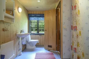 Joli chalet près de la forêt, avec une baignade fantastique dans des grottes de montagne - Image 2